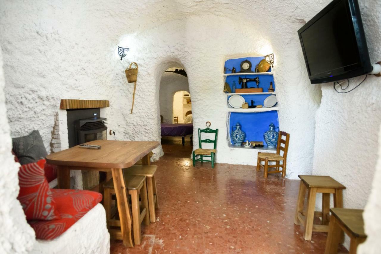 세네스데라베가 La Cueva De La Abuela 빌라 외부 사진